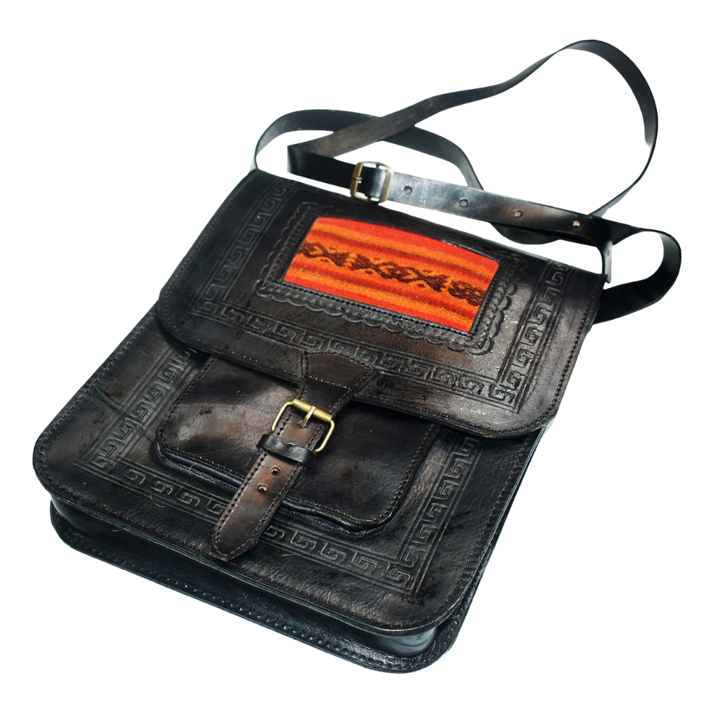 Morral cuzqueño tallado con aguayo