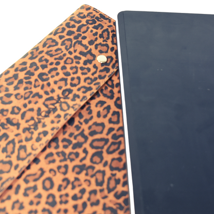 Porta Notebook Cuero Animal Print 33 x 22 cms