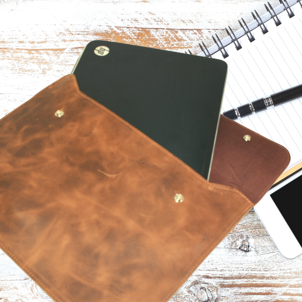 Porta Notebook de Cuero Graso 33 x 22 cms