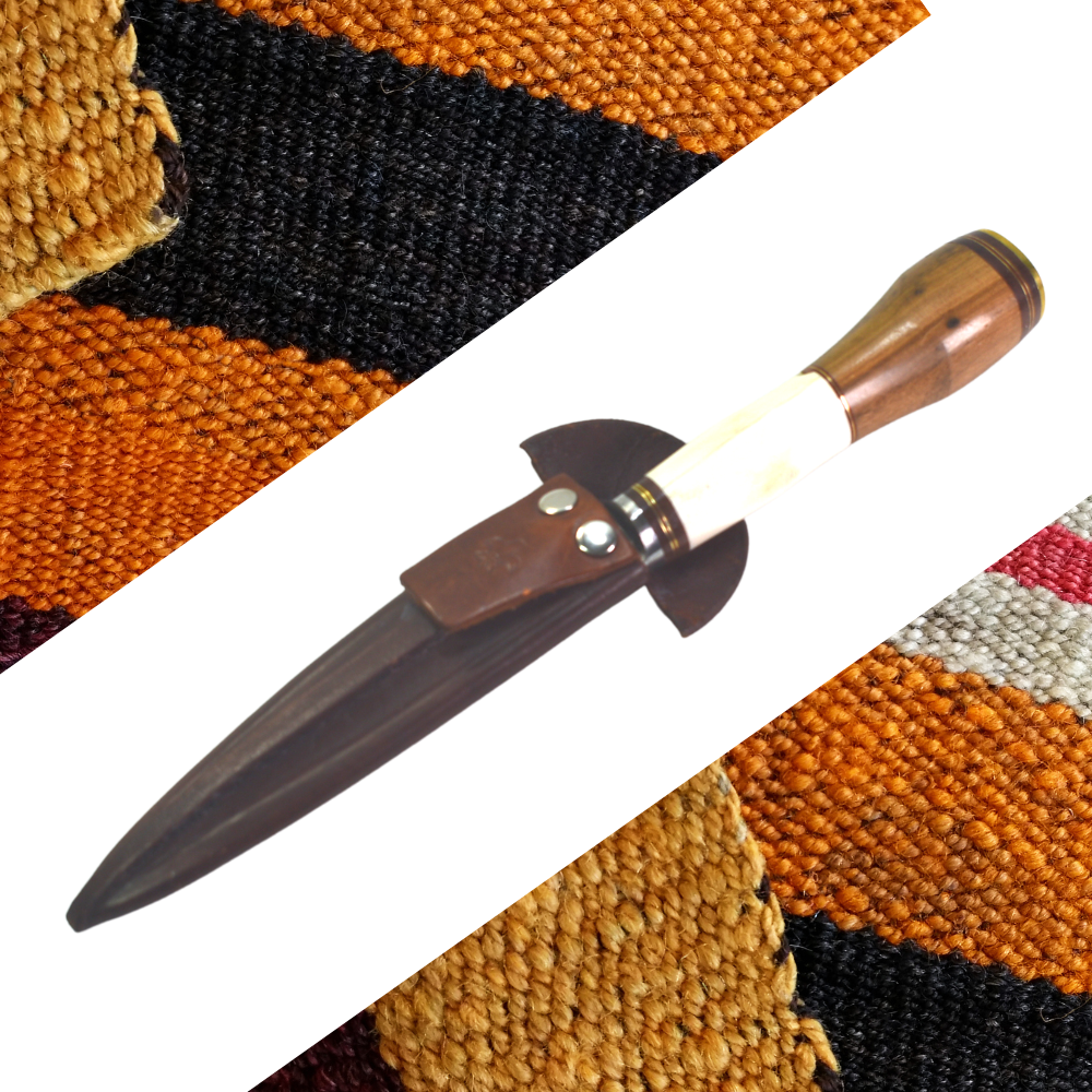 Cuchillo Verijero Acero Negro con Mango de Cacho de Vaca y Madera 12 cms